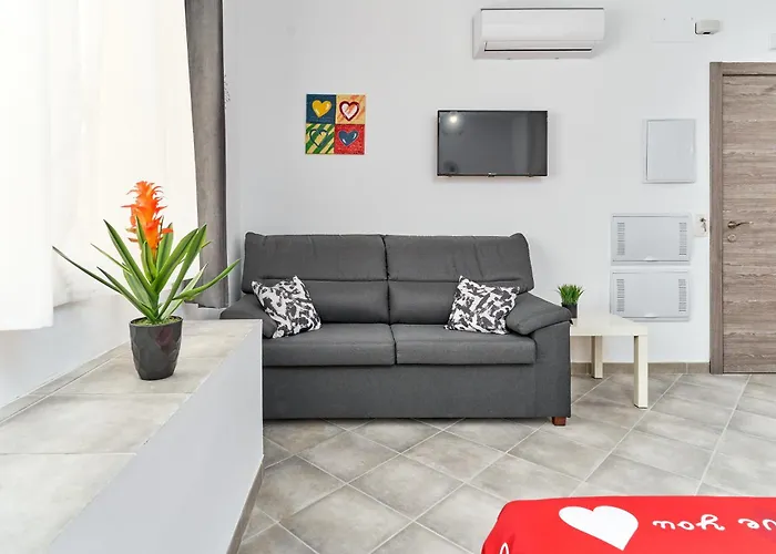 Boutique B2 Street Level * Nerja