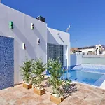 Boutique B2 Street Level Nerja